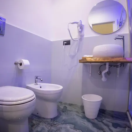 Fp 招待所 那不勒斯